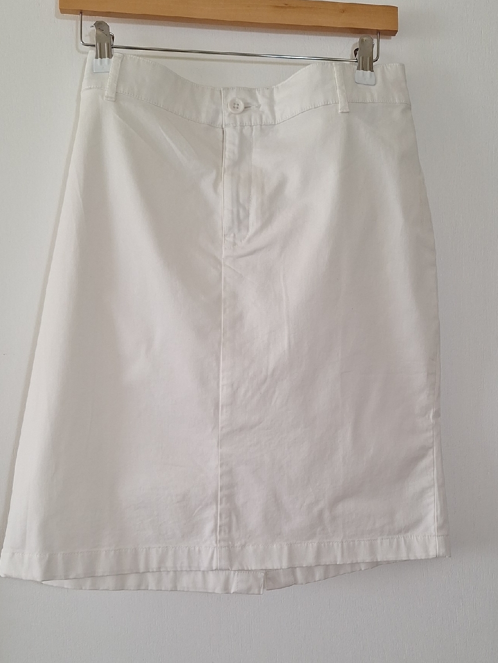 White Knee Length Skirt Medium M Petite P Slim Skirt 21in Stretch - Picture 8 of 9